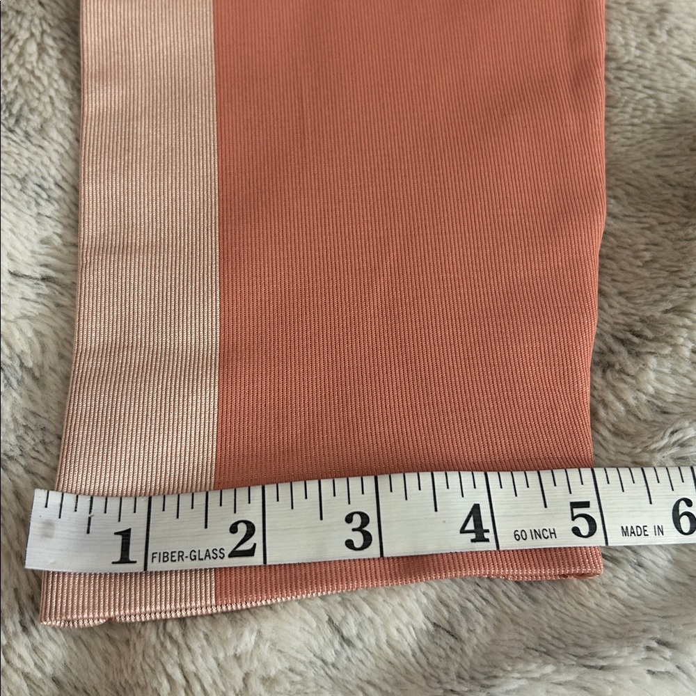 Lululemon Ebb to train Abstract Coral and Beige Leggings - Picture 14 of 14